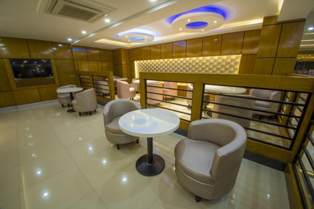 Hotel Mira Garden Srihotto Zewnętrze zdjęcie