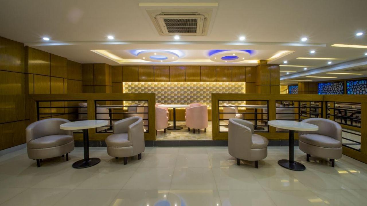 Hotel Mira Garden Srihotto Zewnętrze zdjęcie