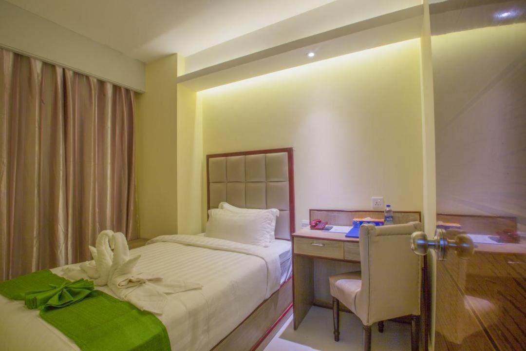 Hotel Mira Garden Srihotto Zewnętrze zdjęcie