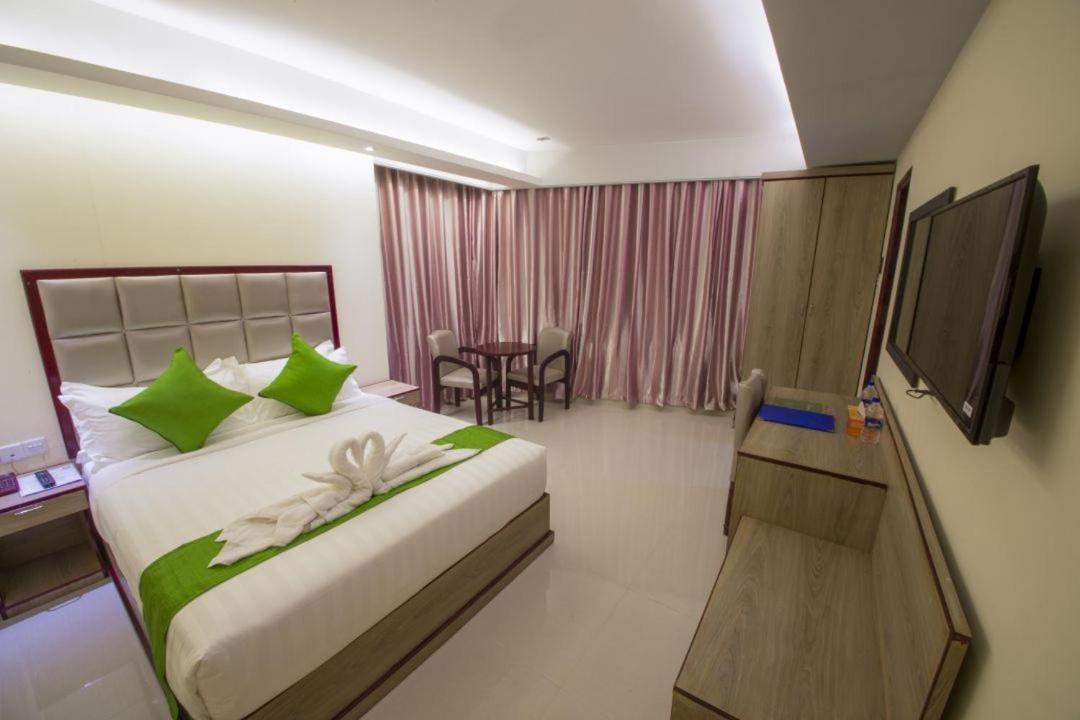 Hotel Mira Garden Srihotto Zewnętrze zdjęcie
