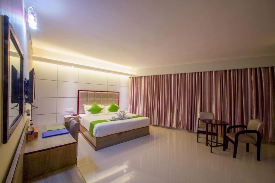 Hotel Mira Garden Srihotto Zewnętrze zdjęcie