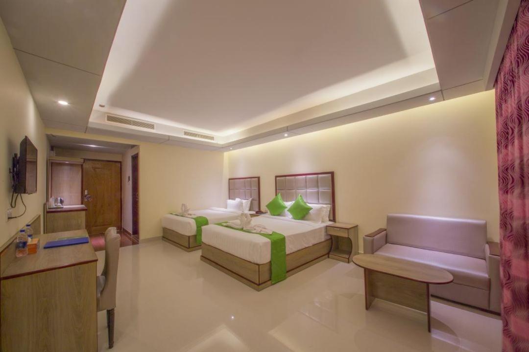 Hotel Mira Garden Srihotto Zewnętrze zdjęcie