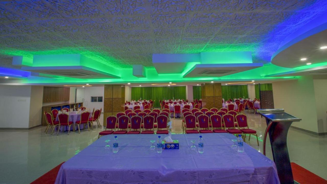 Hotel Mira Garden Srihotto Zewnętrze zdjęcie
